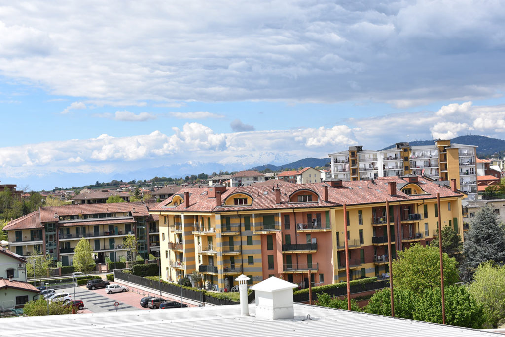 foto dal tetto su collina di Chieri;