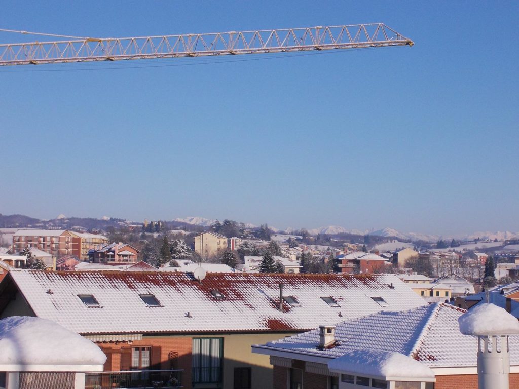 foto dal tetto su collina di Chieri;